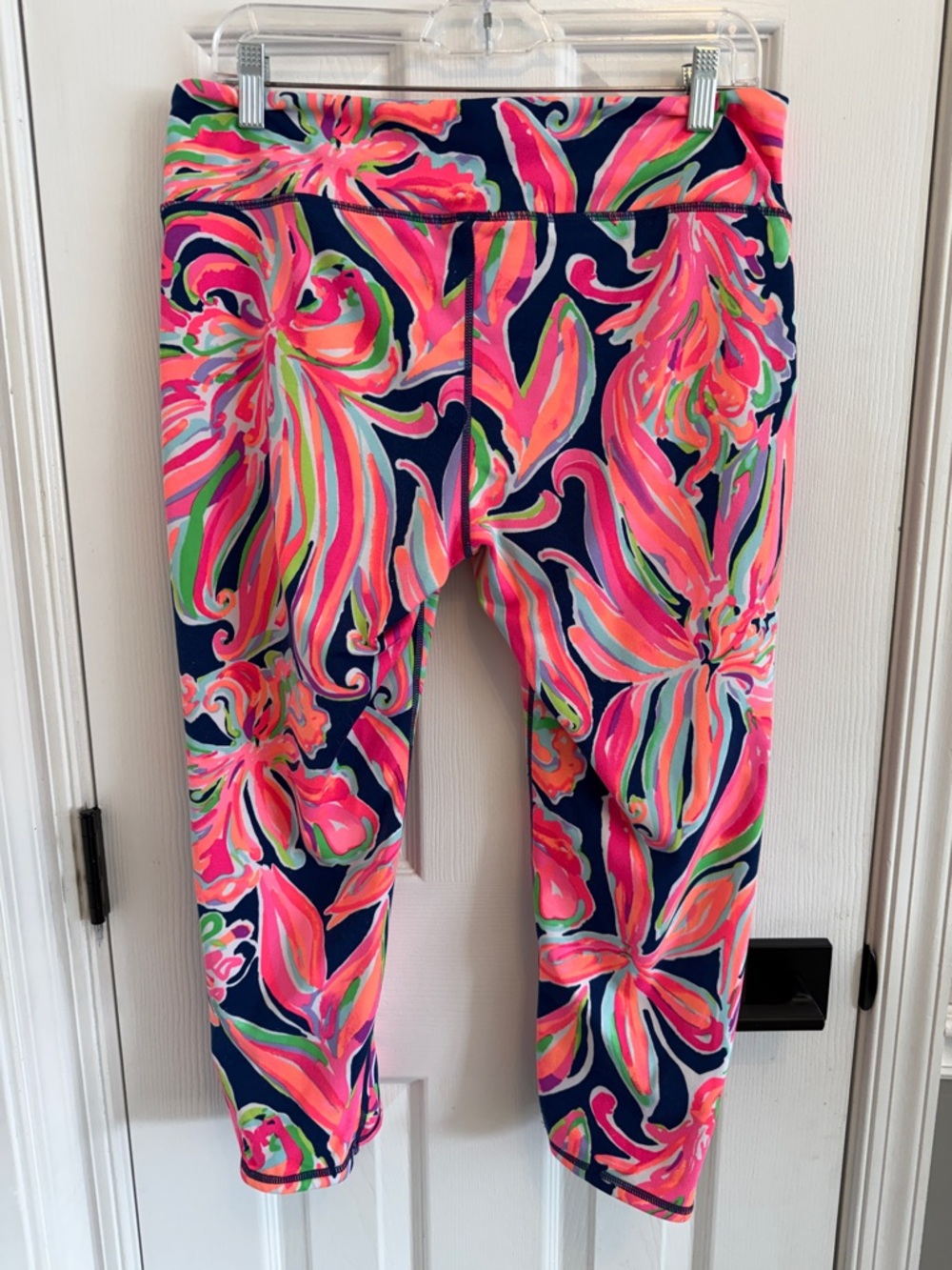 Lilly Pulitzer Luxletic Gemma Weekender Cropped Leggings Sz XL - Picture 3 of 4